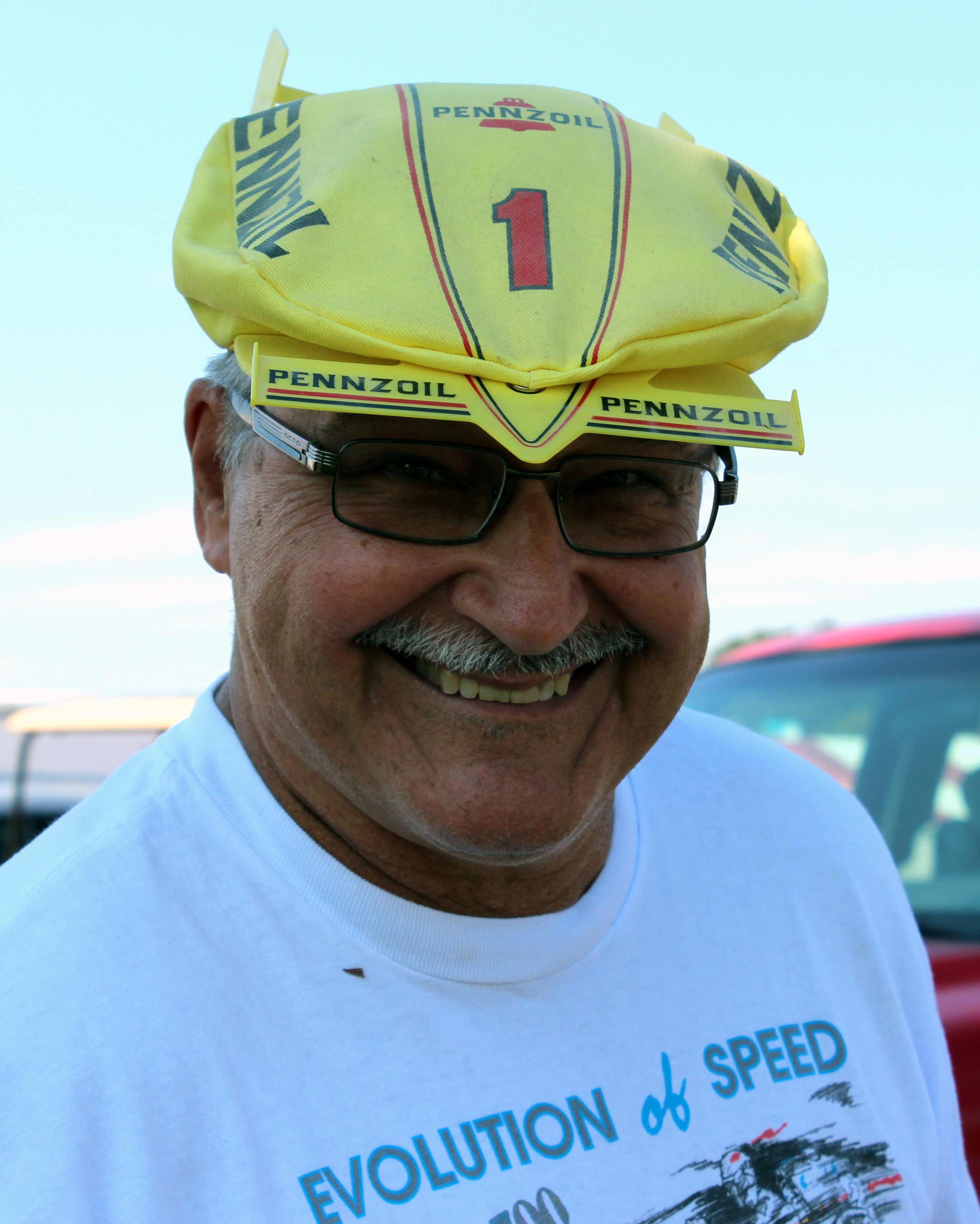 fan-lon-sweder-at-gold-cup-at-vir.jpg